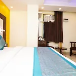 Hotel Shivaka Inn - Delhi Airport