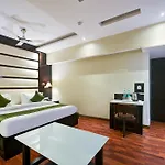 Hotel Geet Deluxe