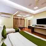 Hotel Geet Deluxe