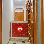 Oyo Flagship 81002 Hotel Tsa