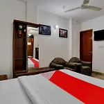 Oyo Flagship 81002 Hotel Tsa