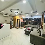 Hotel S R Palace Near Delhi International Airport