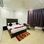 Hotel S R Palace Near Delhi International Airport