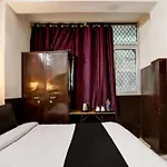 Hotel O Green Park Residency