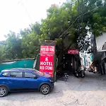 Hotel Red Stone Near Igi Airport