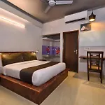 Collection O 46143 Hotel Ratiram Palace