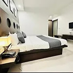 Hotel Bloom - National Highway- 8, Mahipalpur