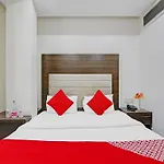 Super Oyo Hotel O Saffron Inn