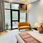 Grove Residency Hauz Khas New Delhi Couple Friendly