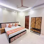Grove Residency Hauz Khas New Delhi Couple Friendly