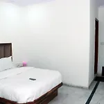 Hotel Gush At New Delhi Railway Station