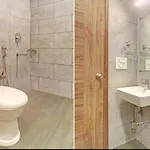 Hotel Comfort Palace - Paschim Vihar