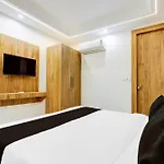 Hotel O Manor Luxe Near Airport