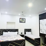 Hotel Jerry - Near Nizamudinn Railway Station