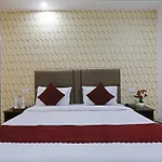Hotel Ambs Plaza A Family Hotel Near Igi Airport Delhi