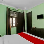 Hotel O Blue Diamond Near Jahangirpuri Metro Station