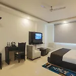 Hotel Atlantiis Suites Near Delhi Airport