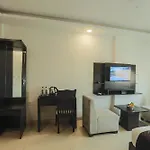 Hotel Atlantiis Suites Near Delhi Airport