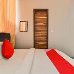 Hotel O Iris Lite