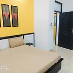 Cozy Rooms