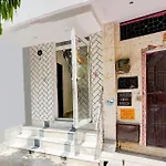 Hotel O Karan Residency