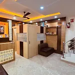 Cottage Lord Krishna Walking Distance From New Delhi Railway Station