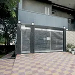 Super Townhouse Rohini Sector 24