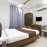 Hotel Ratandeep At Paharganj