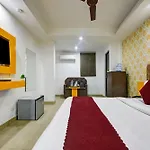 Hotel Kelvish Free Airport Pickup