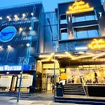 Western Blu Inn