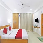 Hotel Trendy Residency - Couple Friendly Hotel
