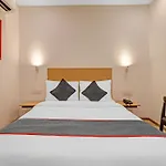 Hotel O Gold Rooms