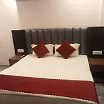 Del Fox Hotel Shanti Residency - Just A Minute Away From New Delhi Railway Station And Connaught Place & 5 Mins From Vfs
