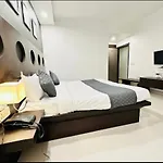 Hotel De Moon Residency-National Highway- 8,Mahipalpur
