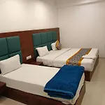 Hotel Tela International Near Delhi Airport