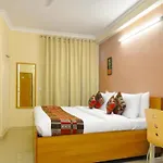 Bafel Girls Pg 1Rk Dwarka Sector 7