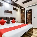 Jps Galaxy Hotel Near Pvr Vikaspuri Delhi