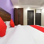 Hotel O Maharaja Gold