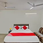 Hotel O Kalkaji Delhi