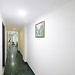 Clink Airport Stay House -New Delhi