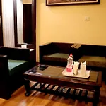 Hotel Oakwood