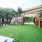 Hotel Lagoona And Banquet Hall