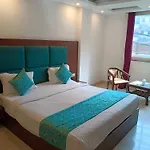 Hotel Royal Tark Plaza Near Igi Airport Delhi