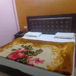 Hotel Raj International Dx In-Front Of Sarai Rohilla Station
