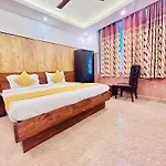 Hotel Satwah Home Stay Just 10 Minute Away Form Nizamuddin Railway Station