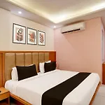 Townhouse Airport Road Delhi