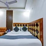 Hotel Hrd - New Delhi Railway Station - Couple Friendly Local Ids Accepted