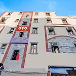 Hotel O Jpc Residency Near Dlf Avenue Saket