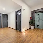 Townhouse Karkarduma