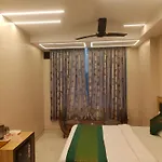 Hotel 66 By A1Rooms